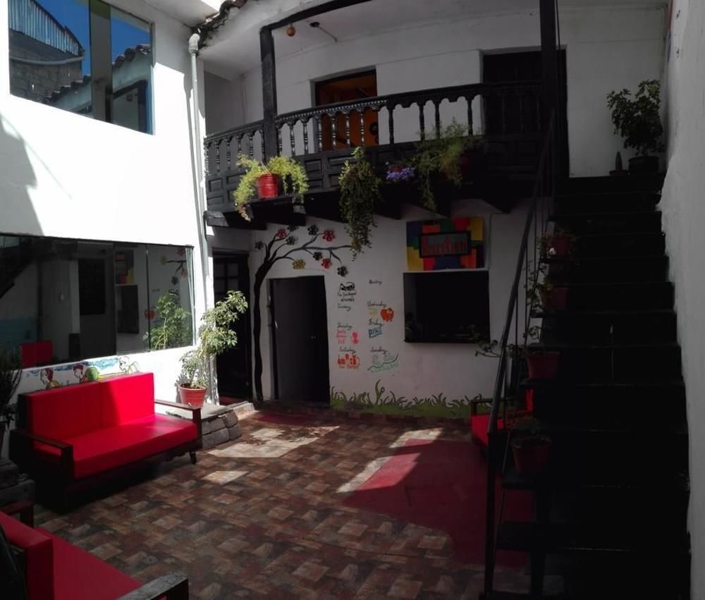 The Grasshopper Hostel Cusco Bagian luar foto