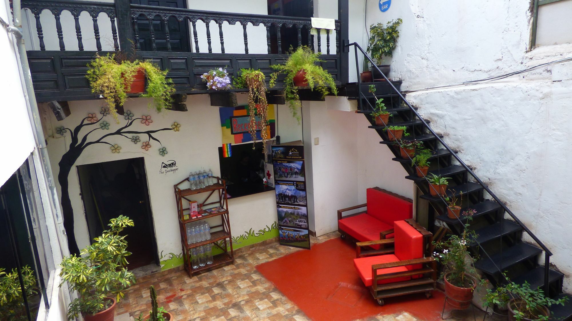 The Grasshopper Hostel Cusco Bagian luar foto
